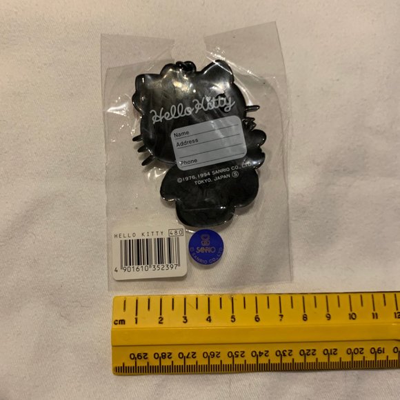 Vintage 1994 Hello Kitty Rubber Keychain - Picture 4 of 6